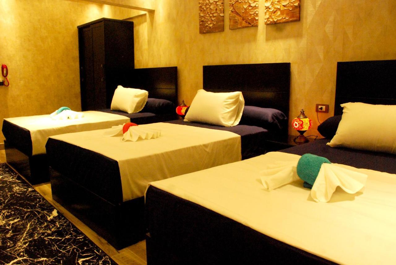 Pyramids Planet Hotel *