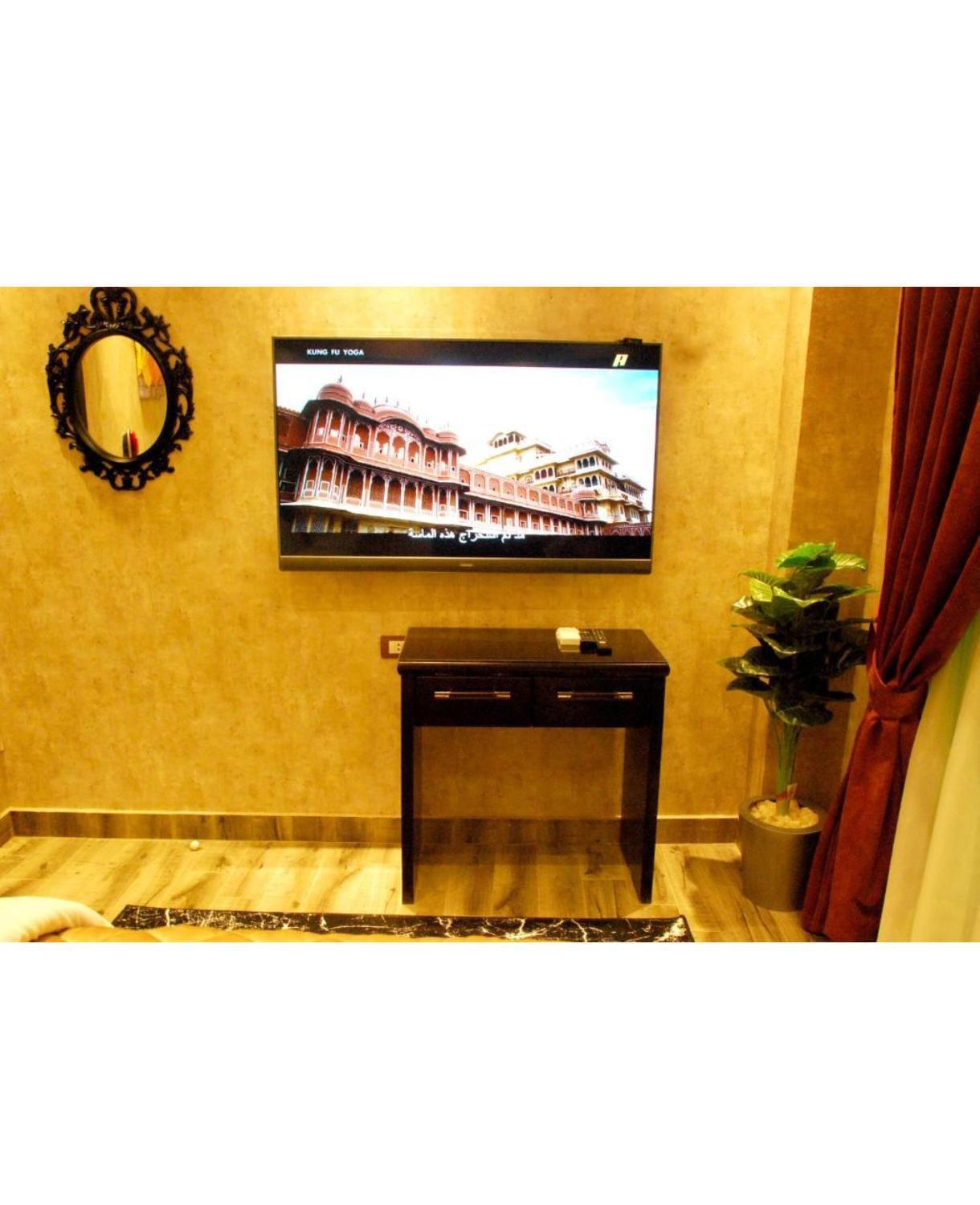 Hotel Pyramids Planet Ghatati