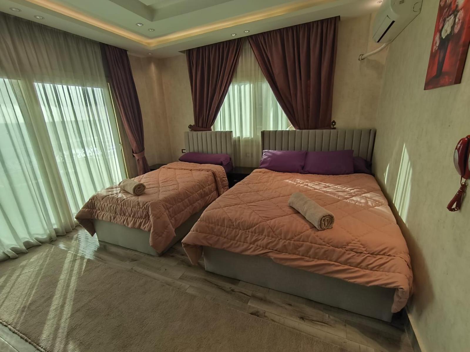 Pyramids Planet Hotel *